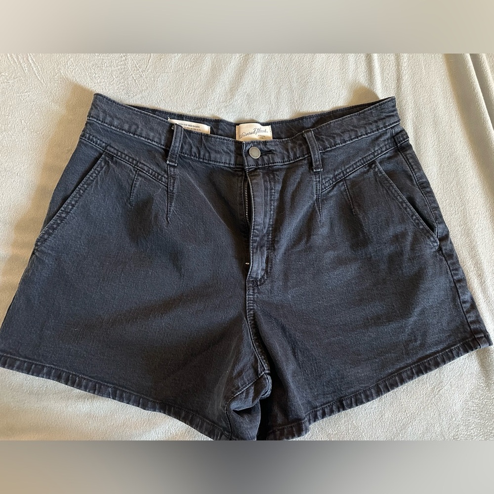 Universal threads black shorts